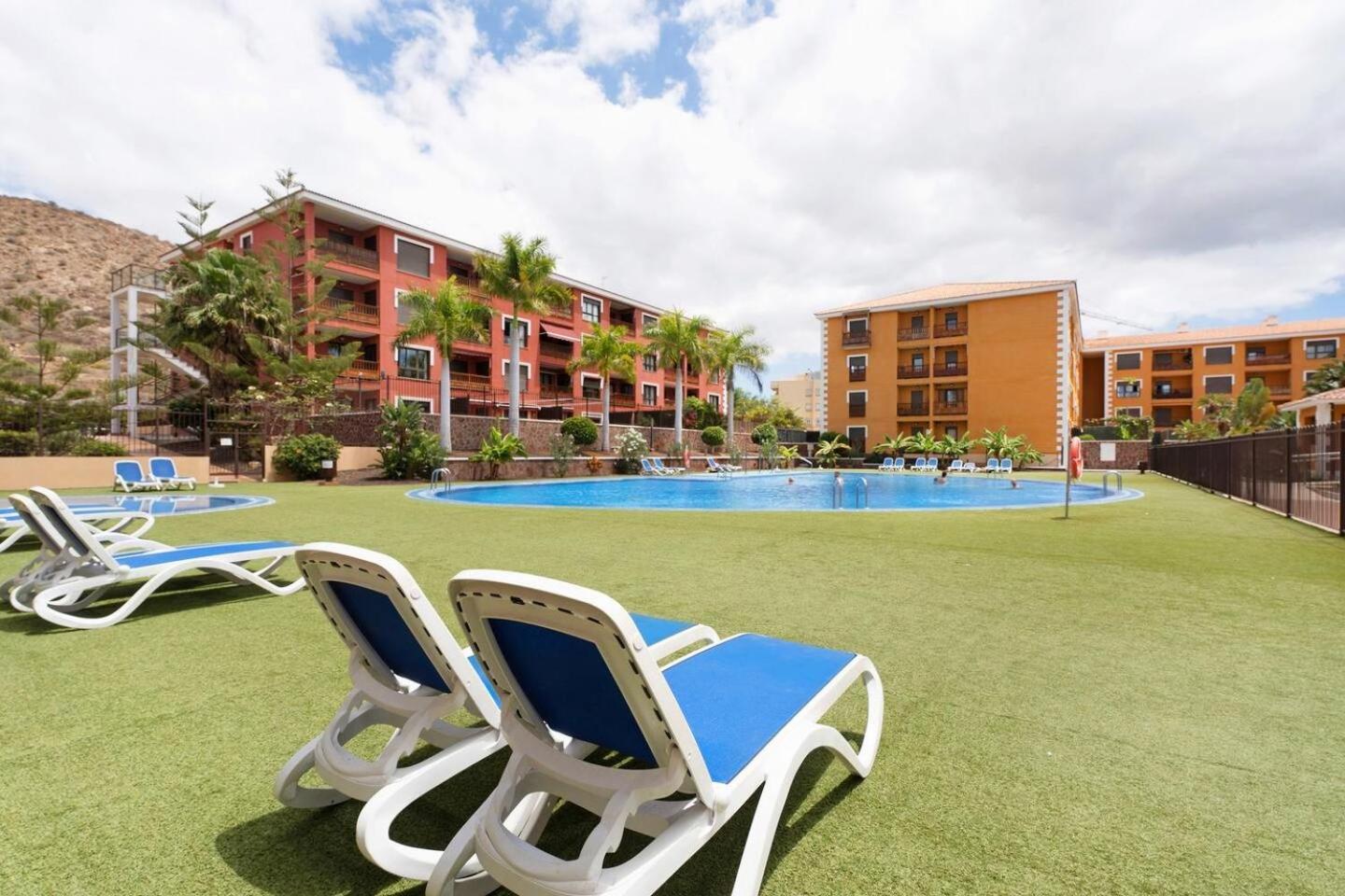 Sunset Palm Mar - Family Friendly Suites Kültér fotó